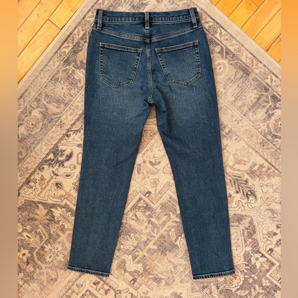 Uniqlo Women's Skinny Jeans in Medium Blue Wash - Picture 3 of 6
